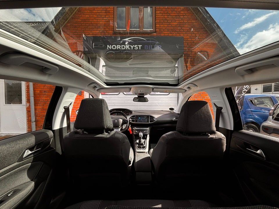 Peugeot 308 1,6 BlueHDi 120 Allure Sky 5d