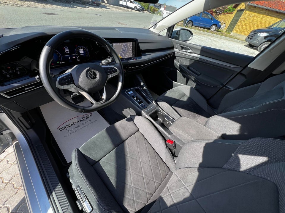 VW Golf VIII 1,5 eTSi 150 Style DSG 5d