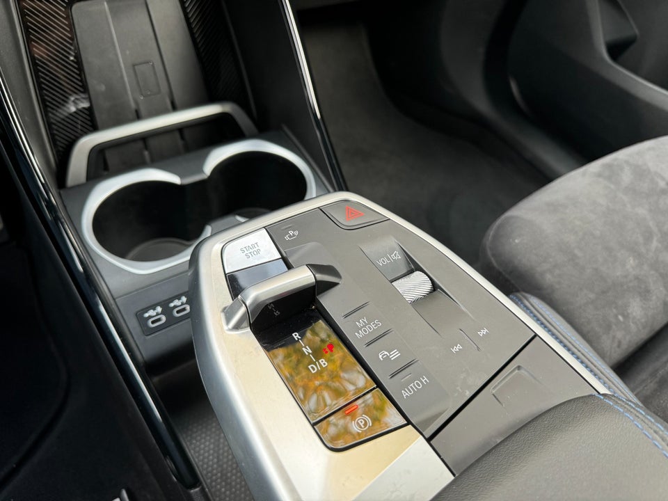 BMW iX2 xDrive30 M-Sport 5d