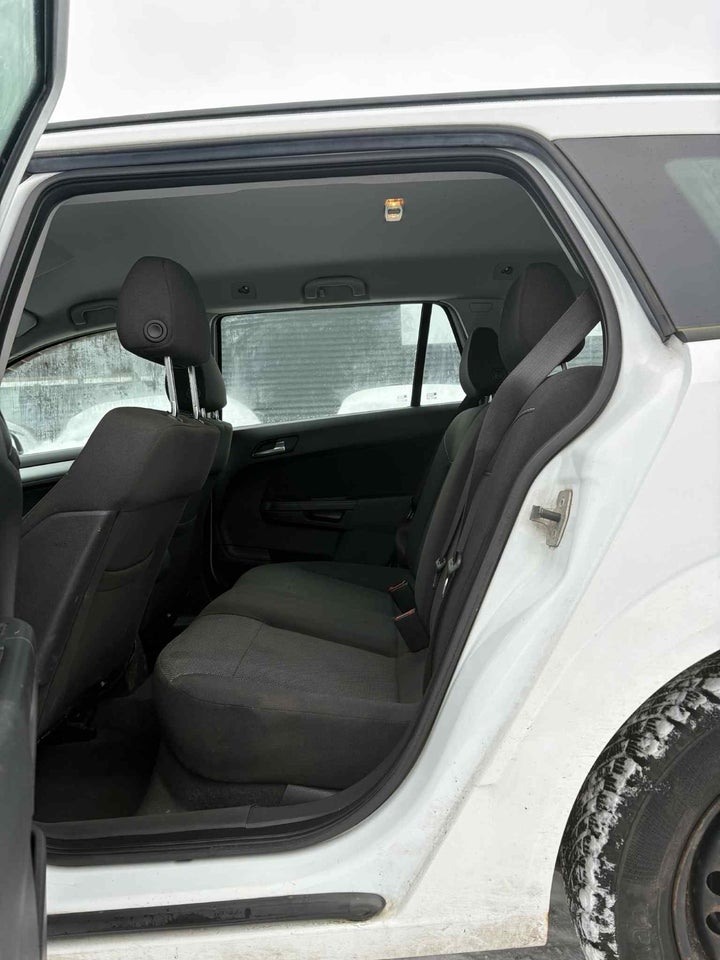 Opel Astra 1,7 CDTi 110 Enjoy 5d