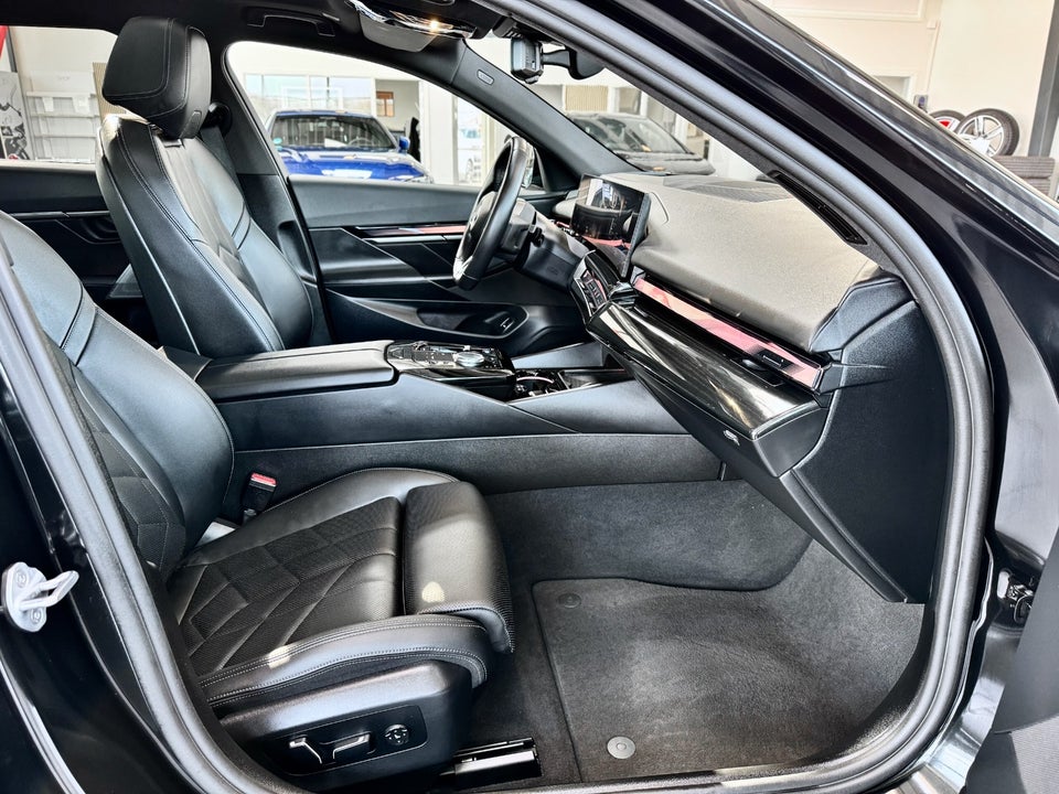 BMW i5 eDrive40 Touring Fully Charged M-Sport 5d