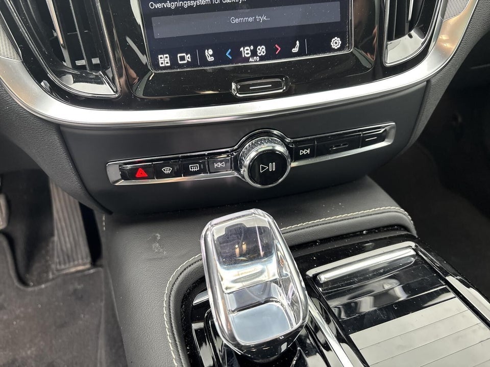 Volvo V60 2,0 T6 ReCharge Ultimate Dark aut. AWD 5d