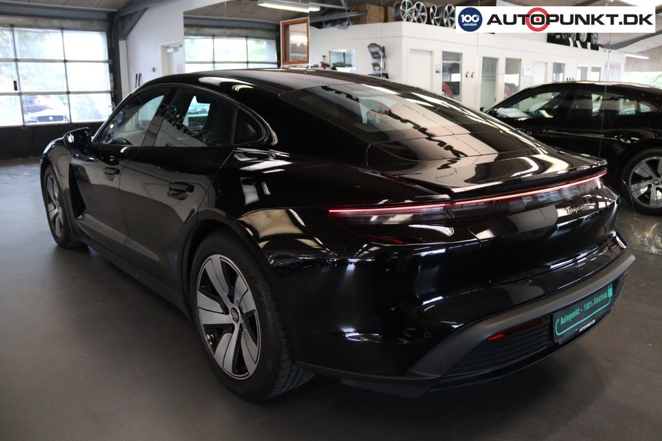 Porsche Taycan 4d