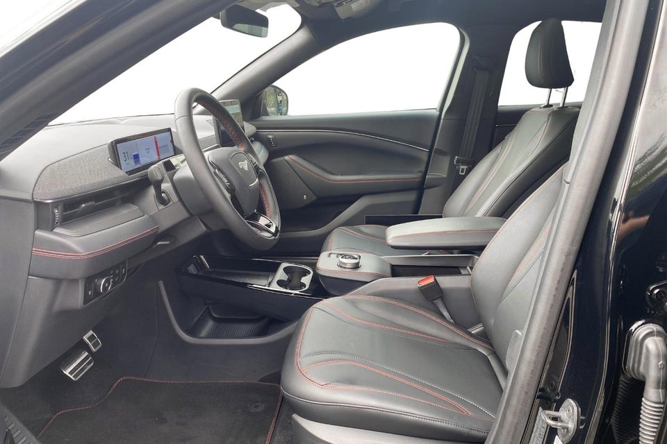 Ford Mustang Mach-E 98 Premium Extended Range AWD 5d