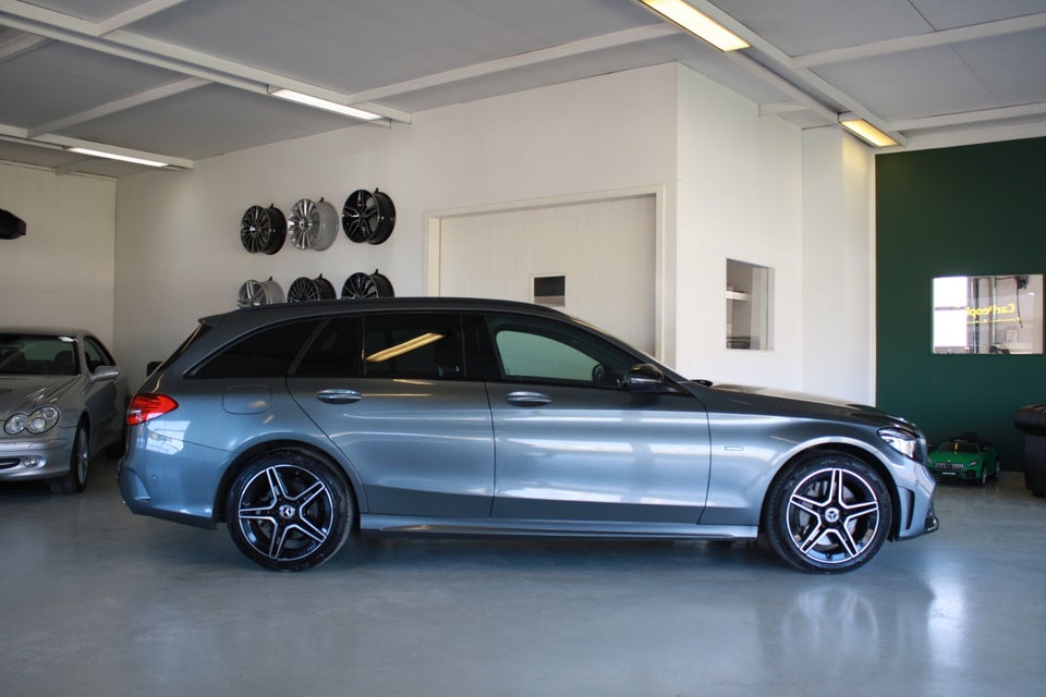 Mercedes C300 e 2,0 AMG Line Night Edition stc. aut. 5d
