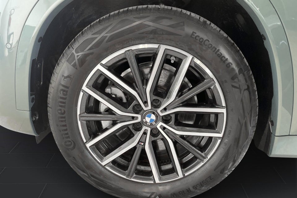 BMW iX1 xDrive30 Fully Charged 5d