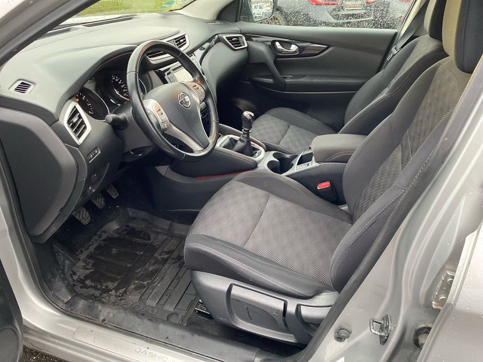 Nissan Qashqai 1,2 Dig-T 115 Acenta Connect 5d