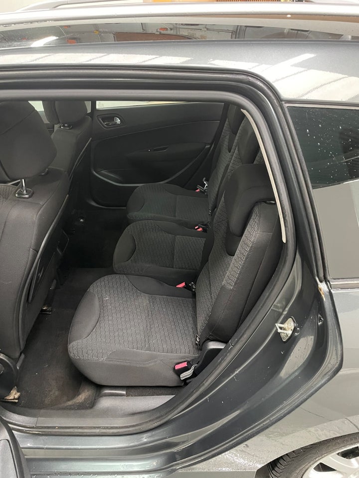 Peugeot 308 2,0 HDi 136 Premium SW 7prs 5d