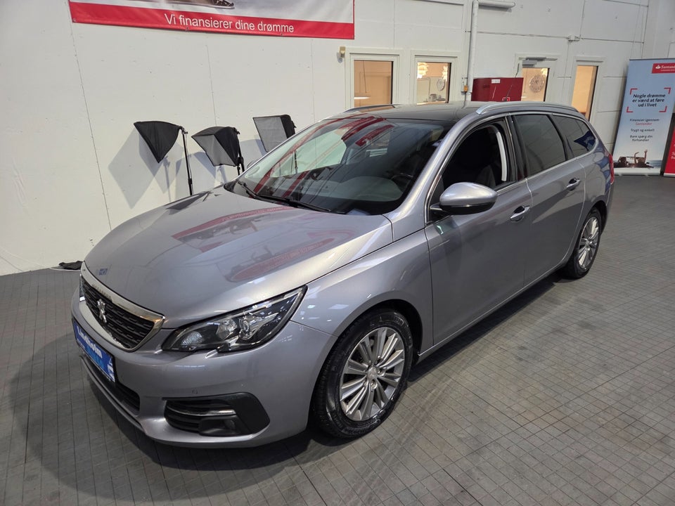 Peugeot 308 1,6 BlueHDi 120 Allure Sky SW EAT6 5d