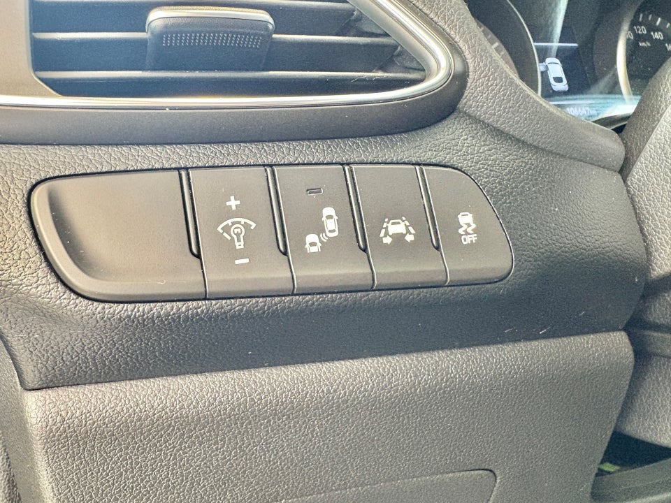 Hyundai i30 1,0 T-GDi Premium Fastback 5d