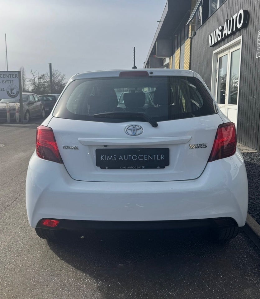 Toyota Yaris 1,0 VVT-i T2 Premium 5d