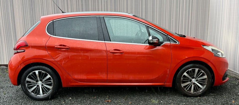 Peugeot 208 1,2 VTi 82 Allure 5d