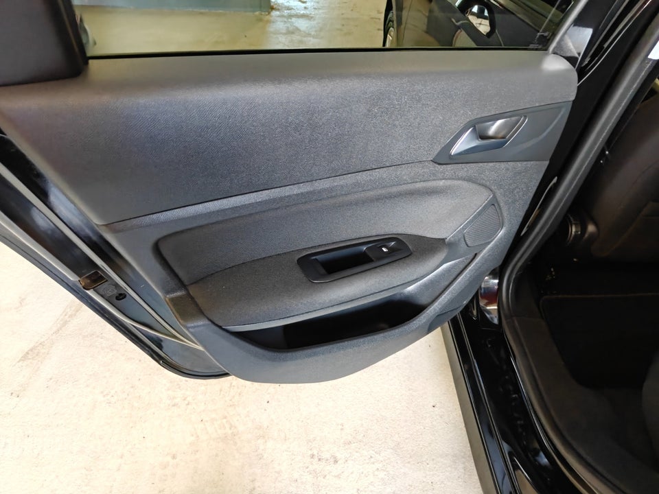 Peugeot 308 1,6 BlueHDi 120 Style Limited SW 5d