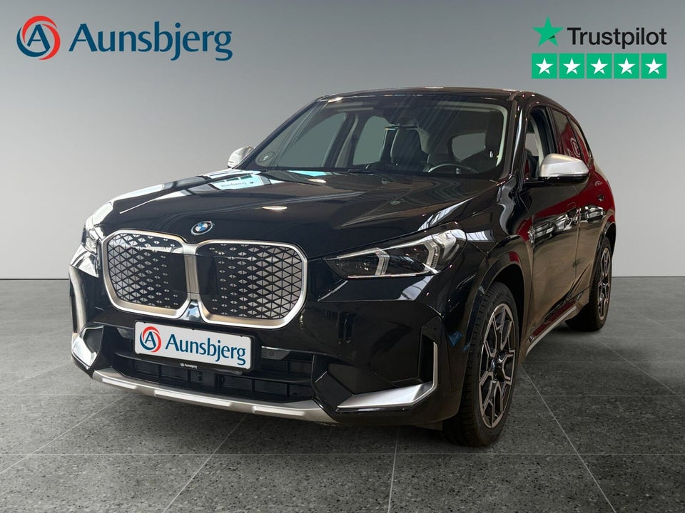 BMW iX1 eDrive20 X-Line 5d