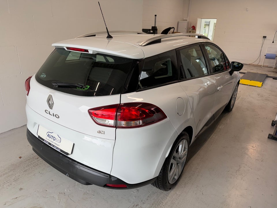 Renault Clio IV 1,5 dCi 90 Zen Sport Tourer 5d