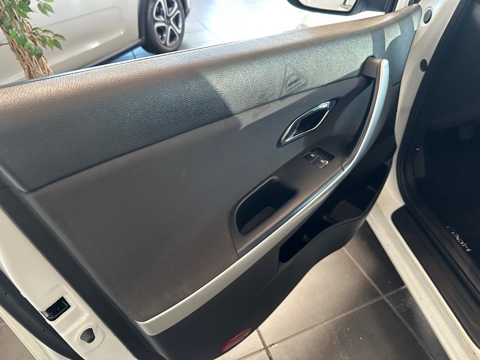 Kia Ceed 1,4 CVVT Style Limited 5d