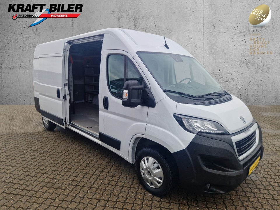 Peugeot Boxer 333 2,2 BlueHDi 140 L3H2 Premium