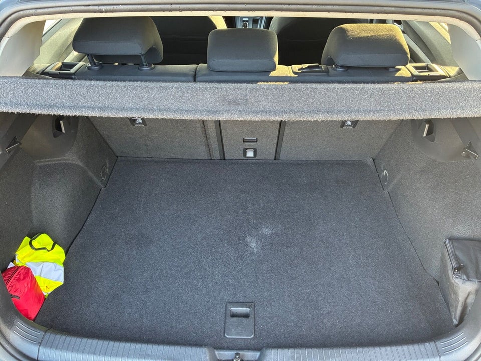 VW Golf VIII 1,4 eHybrid DSG 5d