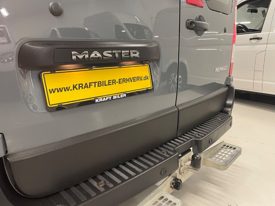 Renault Master IV T35 2,3 dCi 150 L2H2 Kassevogn aut.