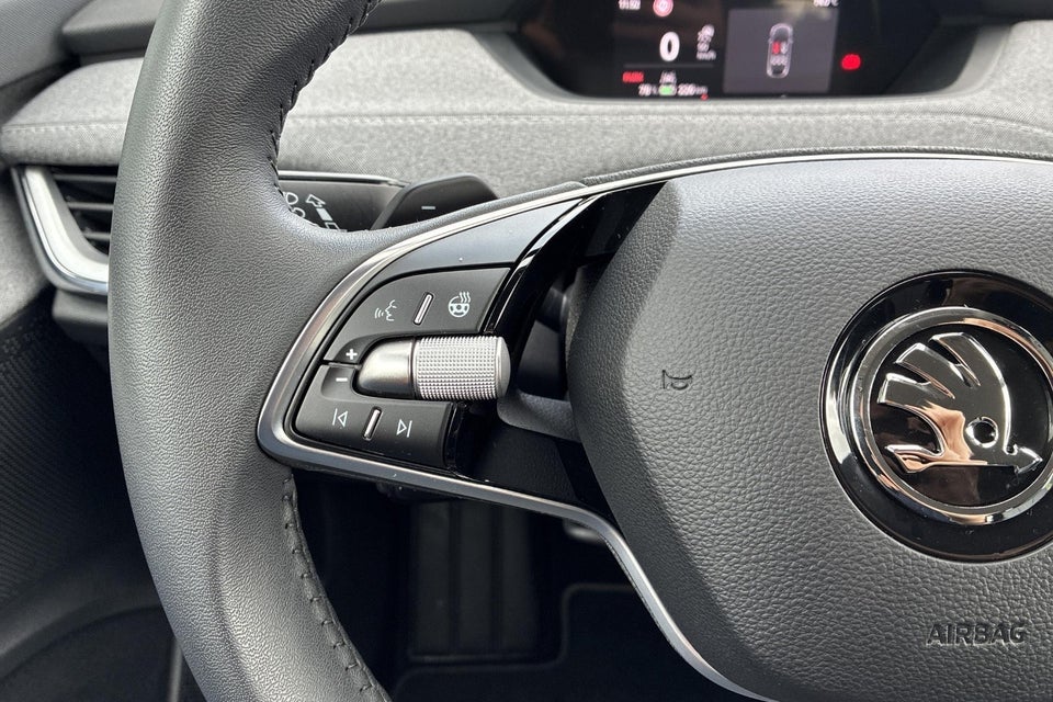 Skoda Enyaq 85 iV Loft 5d