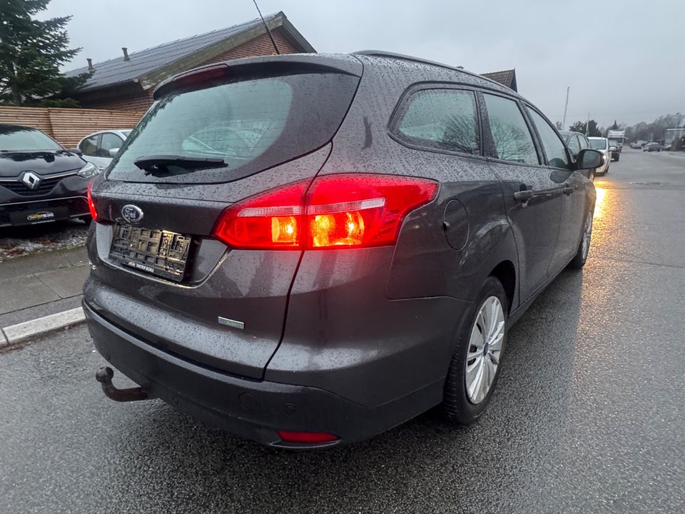 Ford Focus 1,0 SCTi 100 Titanium stc. 5d