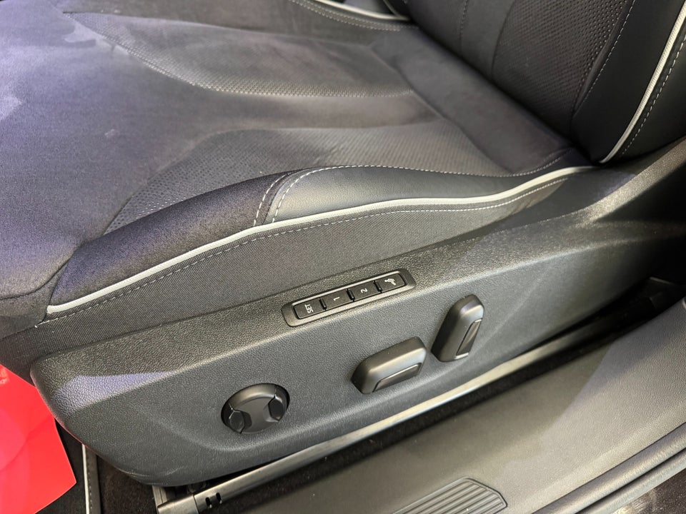 Skoda Enyaq 85 iV Sportline Advanced 5d