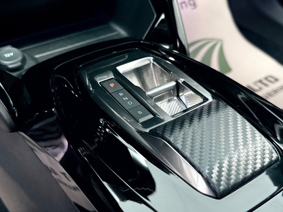 Peugeot e-2008 50 GT 5d