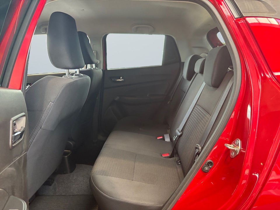 Suzuki Swift 1,0 Boosterjet mHybrid Exclusive Hit 5d