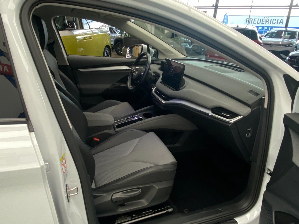 Skoda Enyaq 60 iV Loft 5d