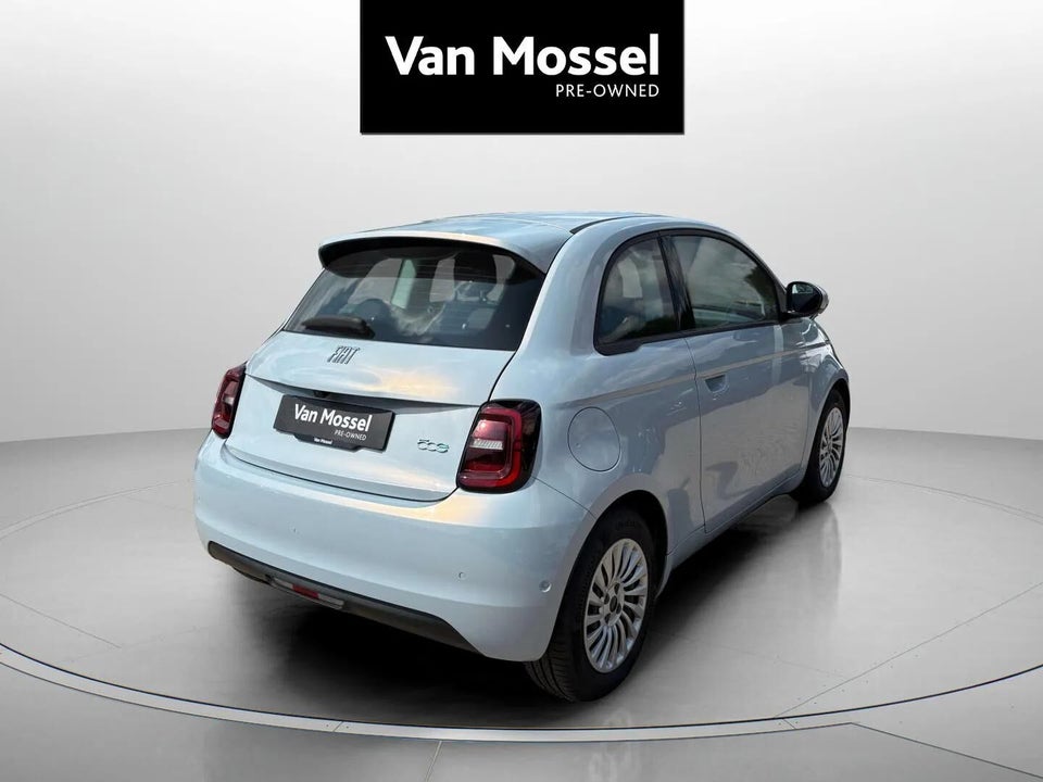 Fiat 500e 42 Icon 3d