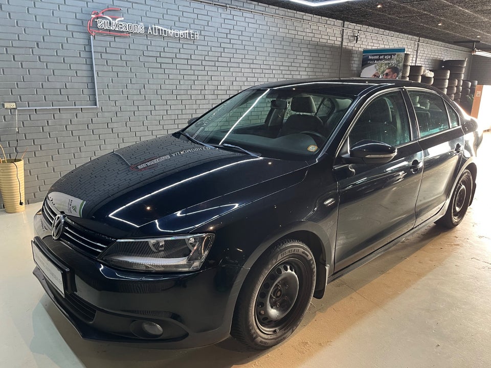 VW Jetta 1,6 TDi 105 Comfortline 4d