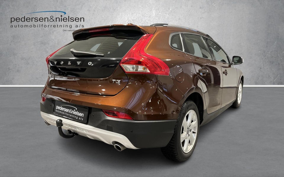 Volvo V40 1,5 T3 152 Momentum aut. 5d