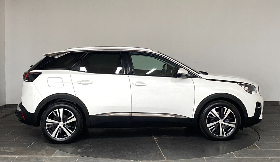 Peugeot 3008 1,2 e-THP 130 Allure EAT6 5d