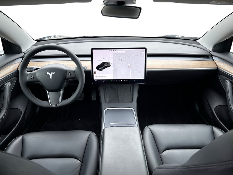 Tesla Model 3 Long Range AWD 4d