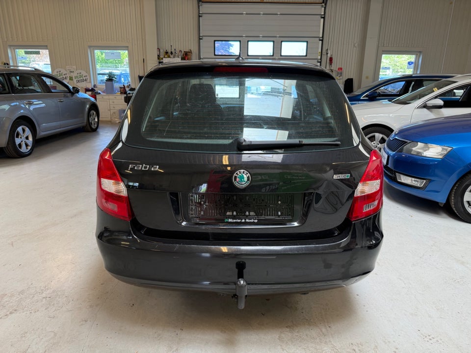 Skoda Fabia 1,2 12V Ambiente Combi 5d
