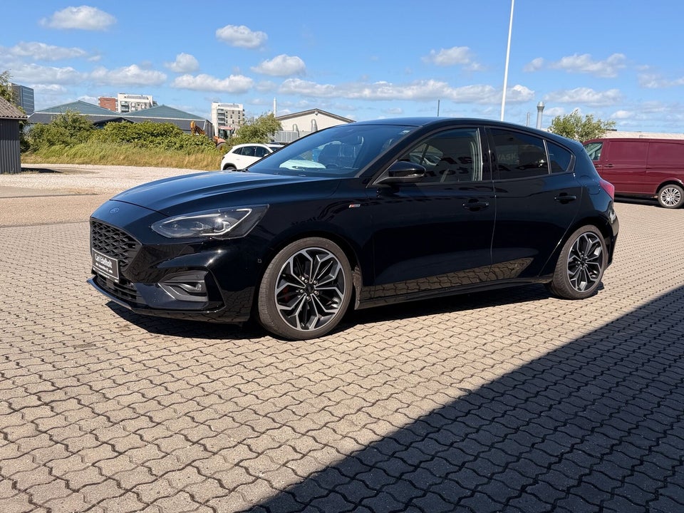 Ford Focus 1,0 EcoBoost ST-Line 5d