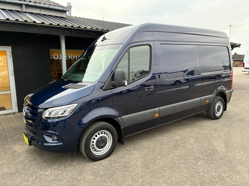 Mercedes Sprinter 215 2,0 CDi A2 Kassevogn aut. FWD