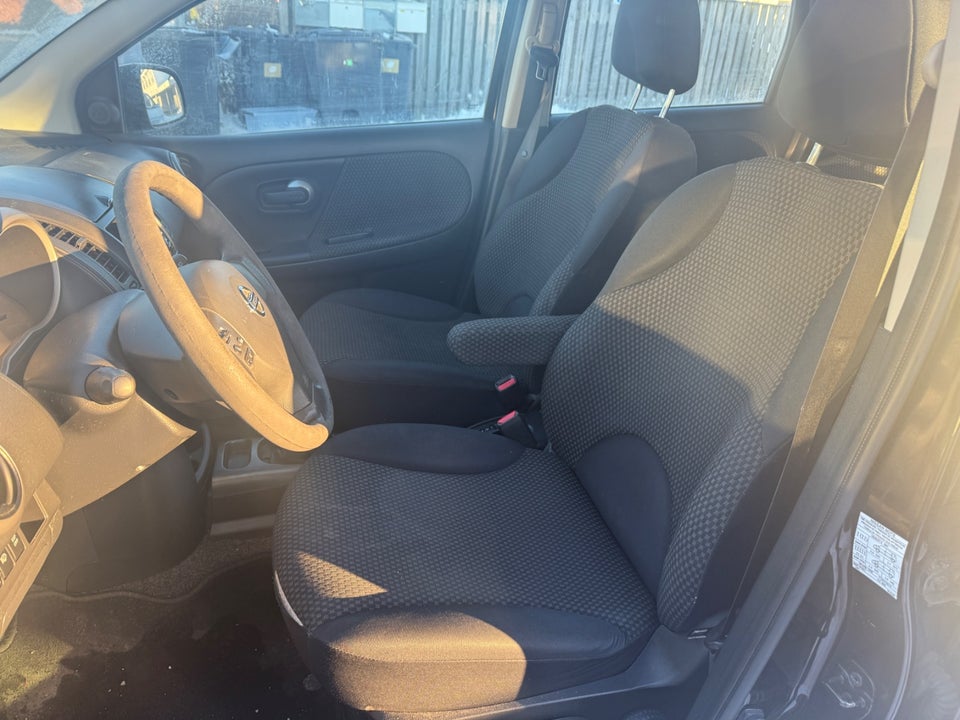 Nissan Note 1,4 Visia 5d