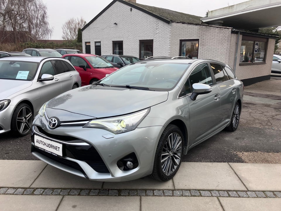 Toyota Avensis 1,8 VVT-i T2 Premium Touring Sports MDS 5d