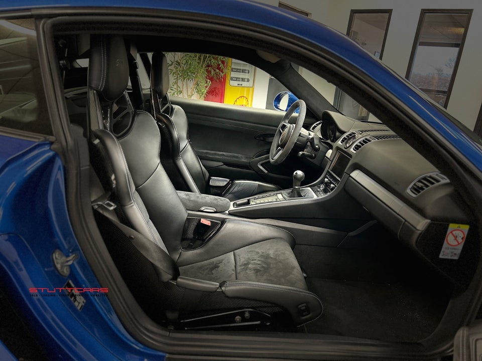 Porsche Cayman GT4 3,8  2d