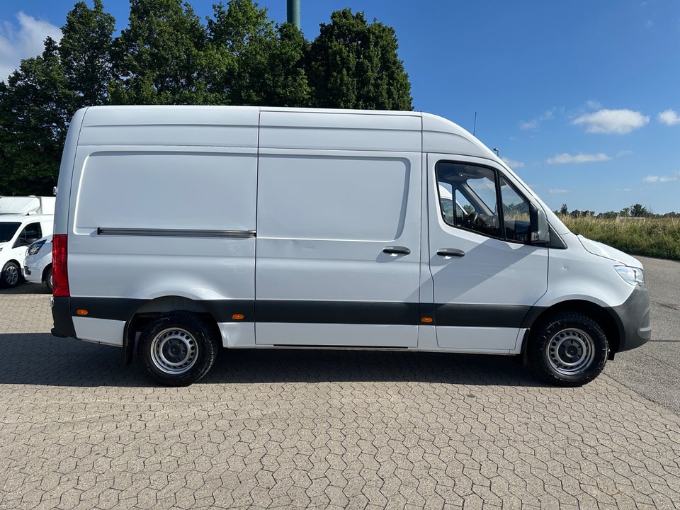 Mercedes Sprinter 317 2,0 CDi A3 Kassevogn RWD