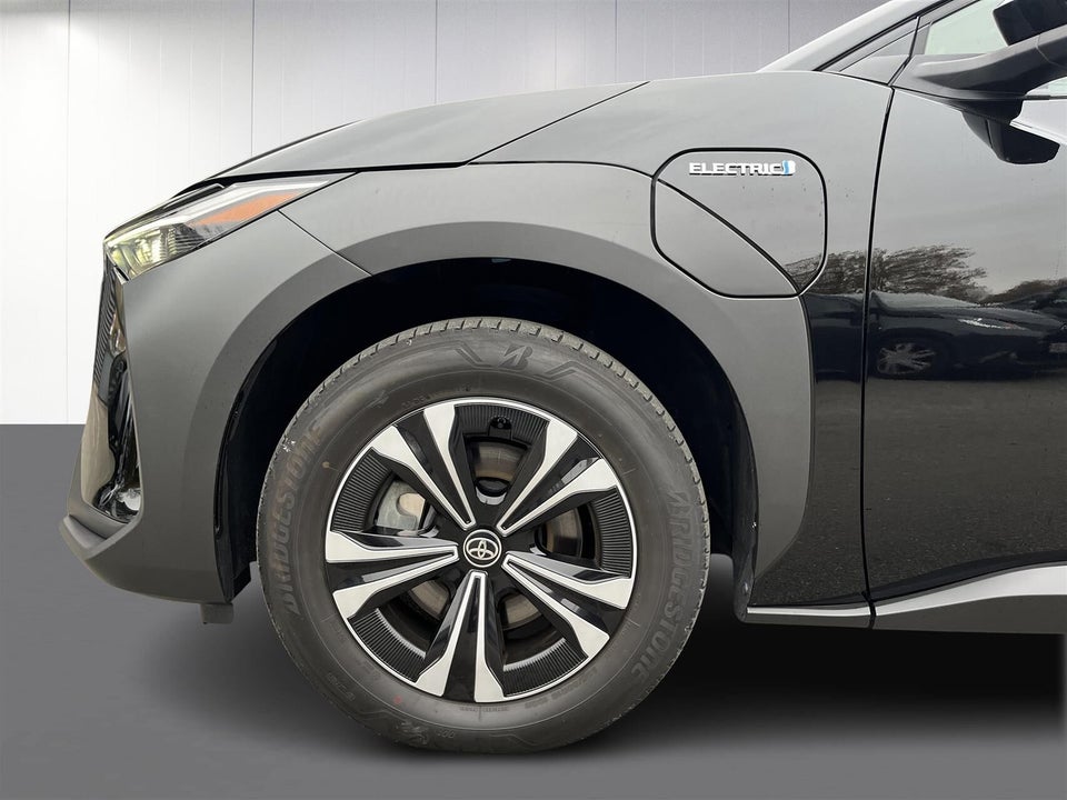 Toyota bZ4X Active 5d