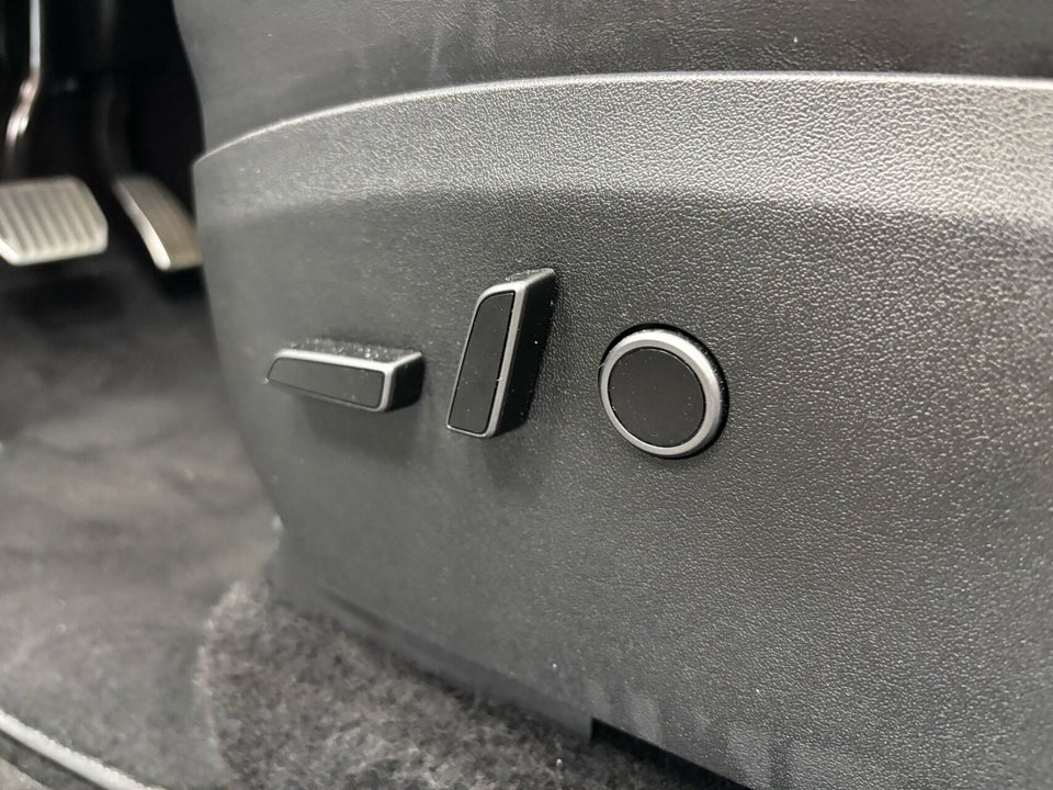 Tesla Model Y RWD 5d
