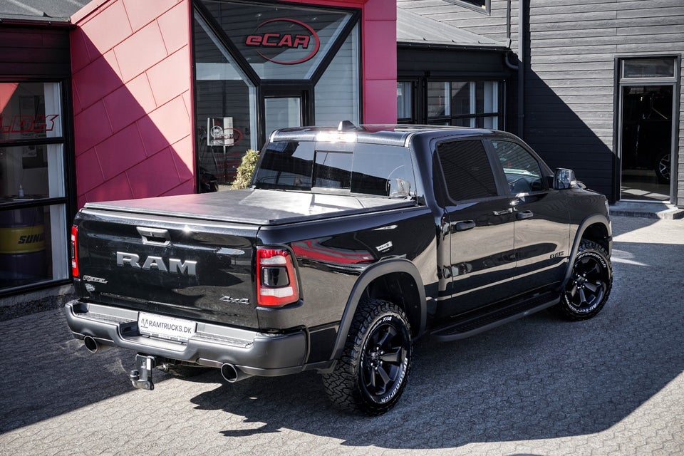 Dodge RAM 1500 5,7 V8 Hemi Rebel aut. 4d