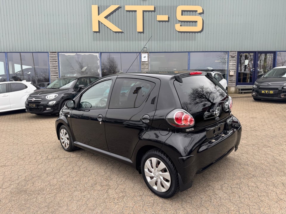 Toyota Aygo 1,0 VVT-i T2 Air Connect 5d