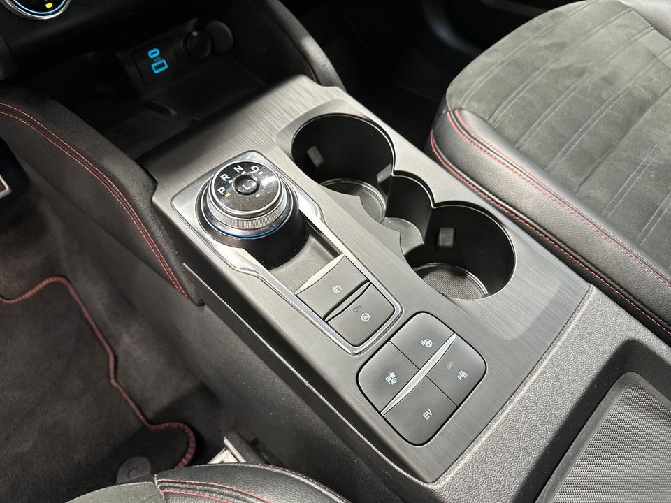 Ford Kuga 2,5 PHEV ST-Line X CVT 5d