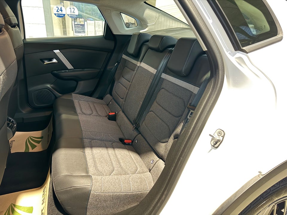 Citroën C4 X 1,2 PureTech 130 Chevron Sport EAT8 4d