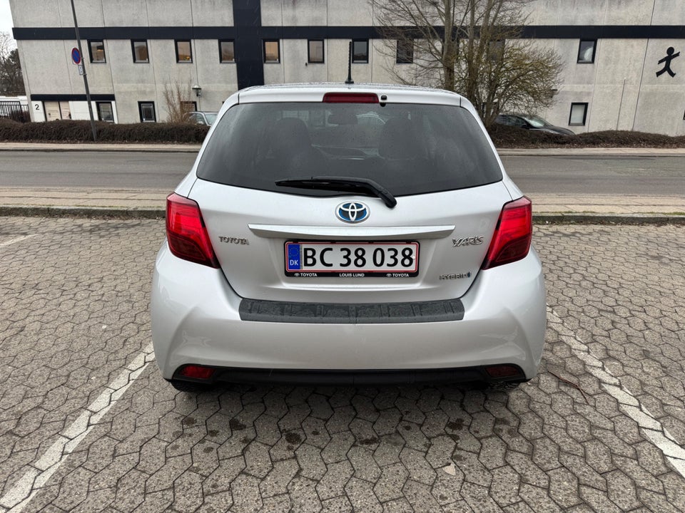 Toyota Yaris 1,5 Hybrid H3 e-CVT 5d