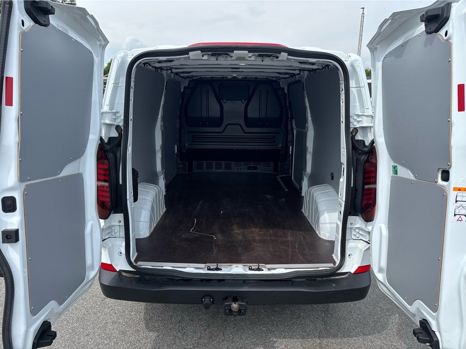 VW Transporter 2,0 TDi 150 Comfort Kassevogn aut. LWB