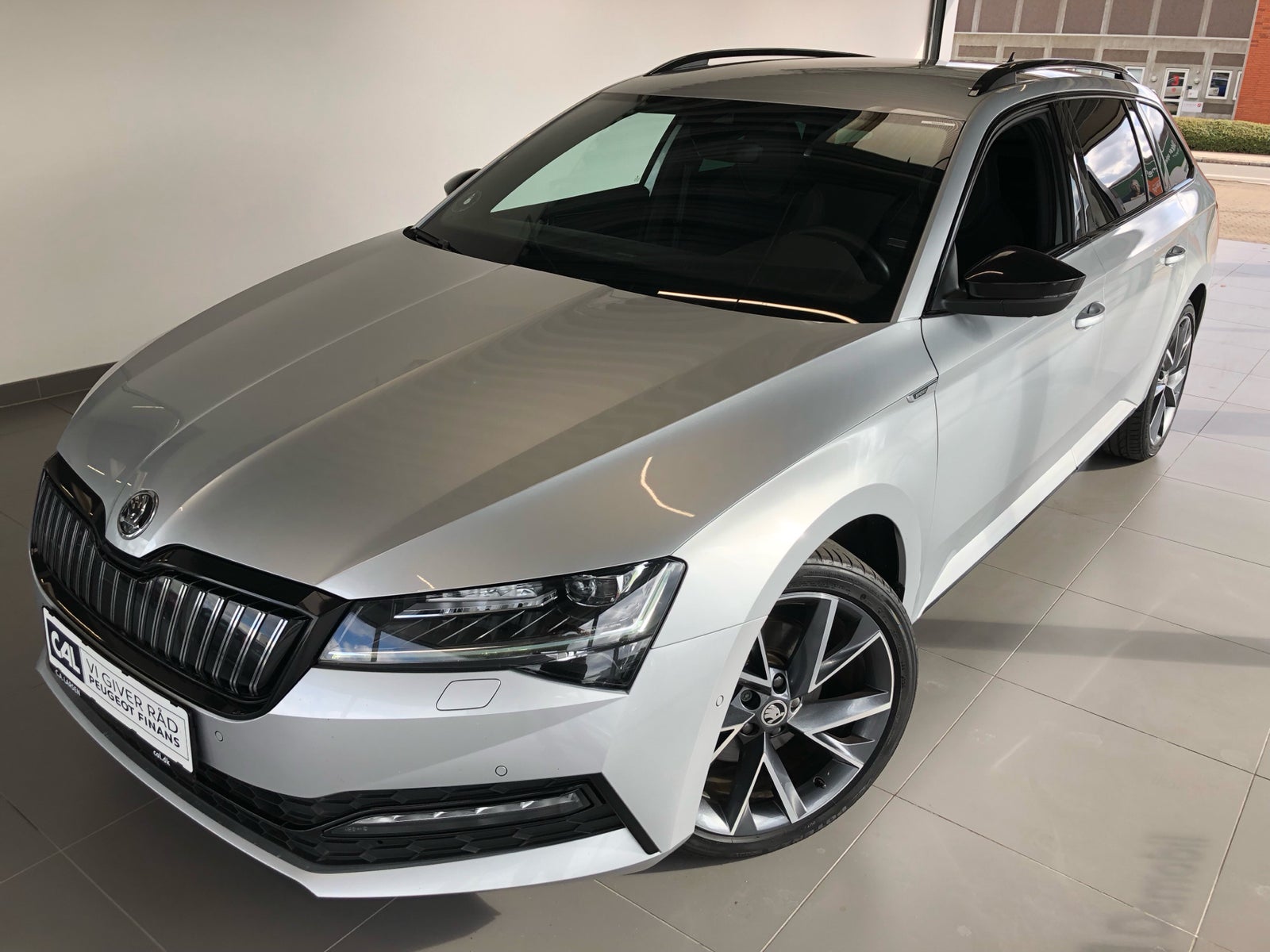 Skoda Superb 1,4 TSi iV Sportline Combi DSG 5d